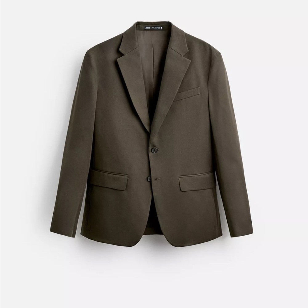 Zara Men's Relaxed Fit Blazer
Size L
Colour Khaki